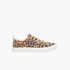 Butterfly Womens Shore 6 Sneaker Leopard