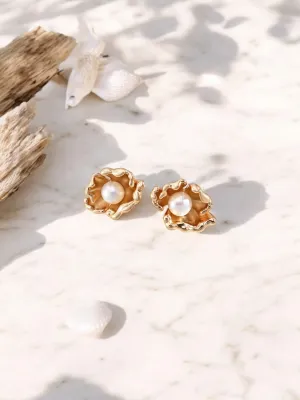 Carlotta  - Wave Design Pearl Earrings