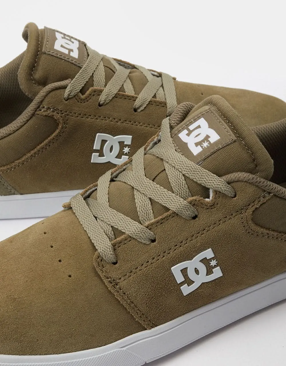 DC Crisis 2 Skate Shoes - Olive/White