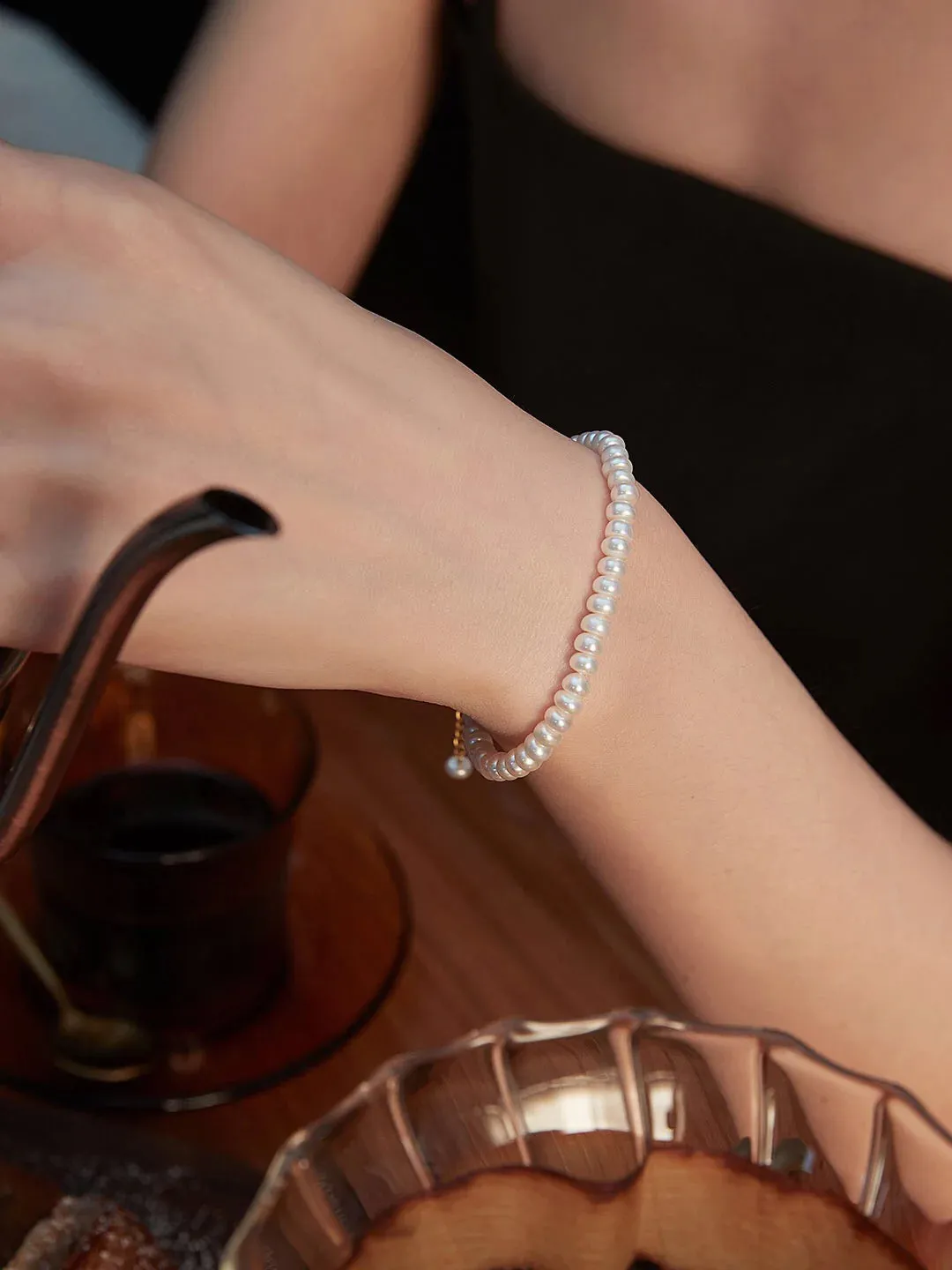 Elena - Classic Natural Pearl Bracelet