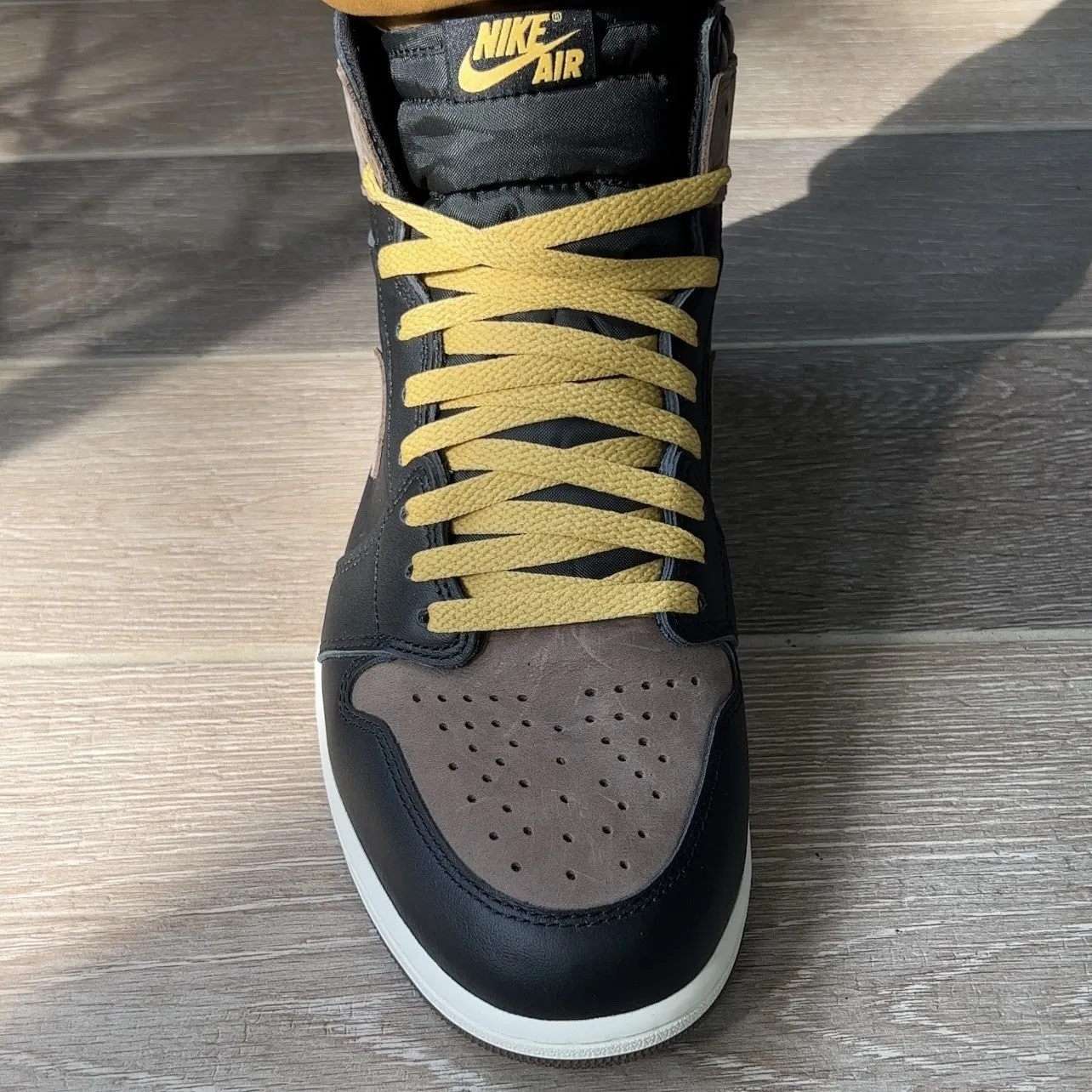 Jordan 1 Laces Basics Flat Thin - Buttermilk / Yellow Laces for Palomino Jordan 1