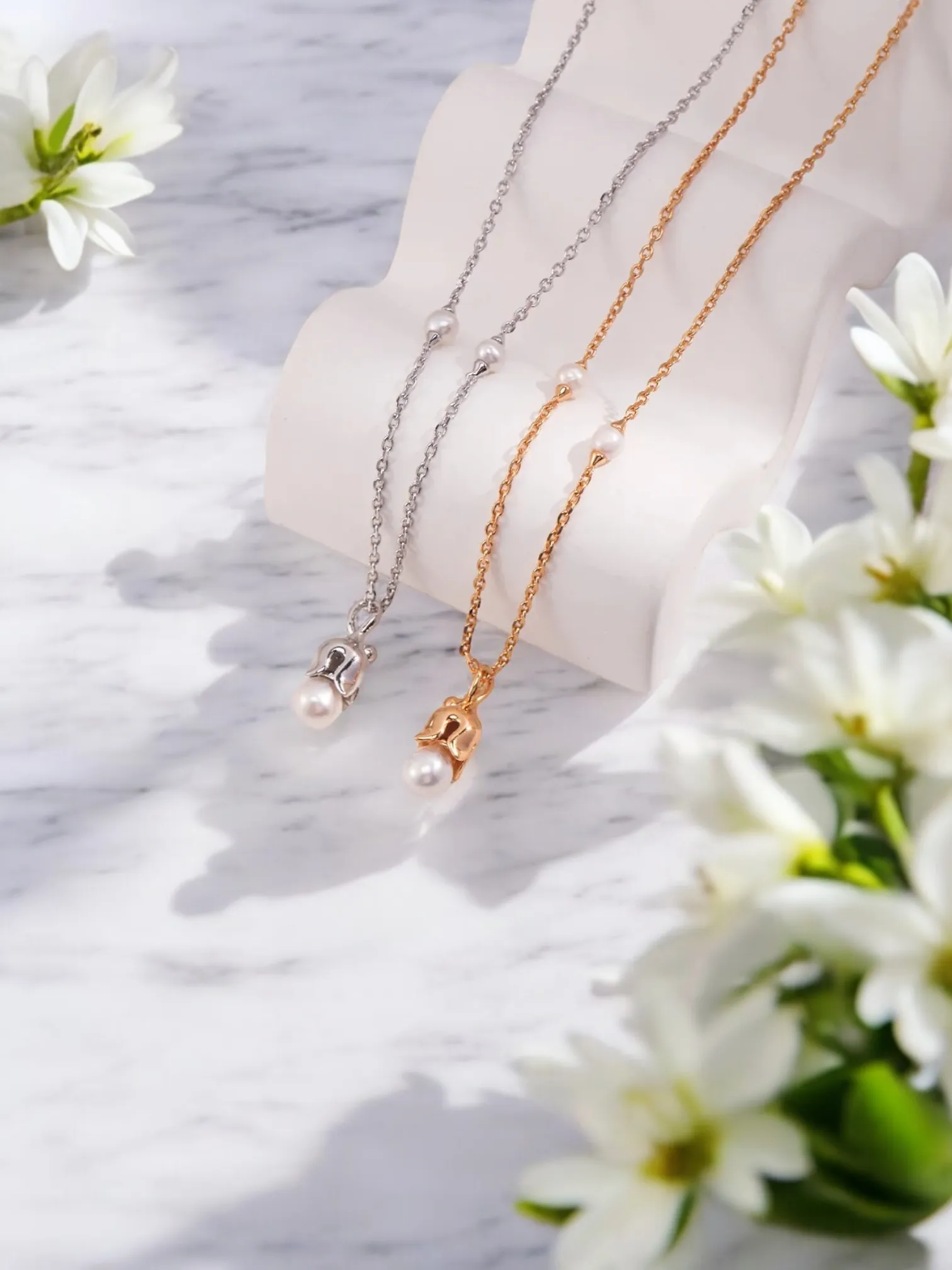 Lilia - Lily of the Valley Style Pearl Necklace