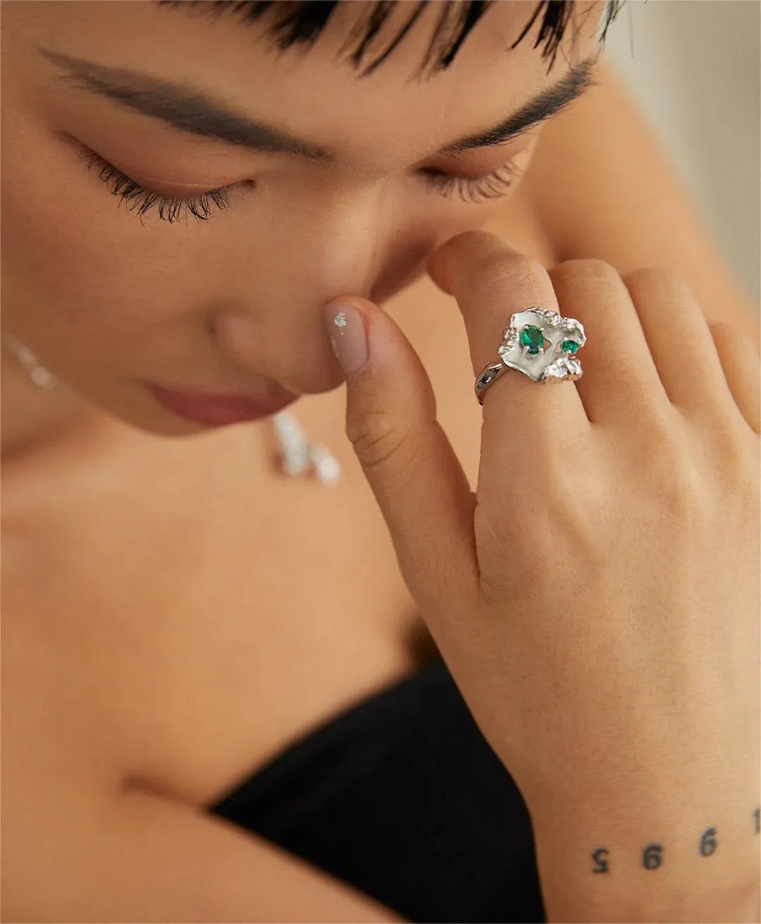 Marcellina - Wave Emerald Zircon Ring