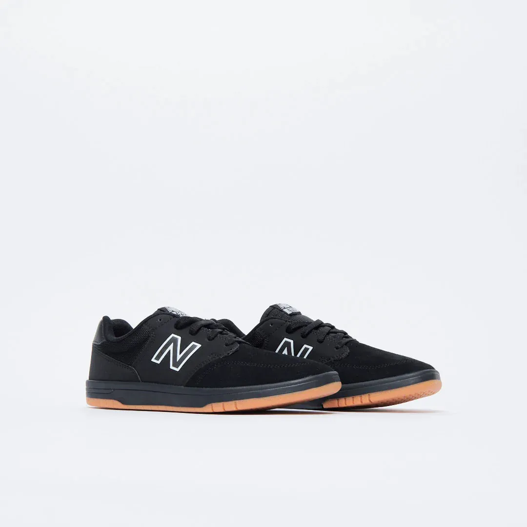 New Balance Numeric 425 Skateboard Shoes - Black / White