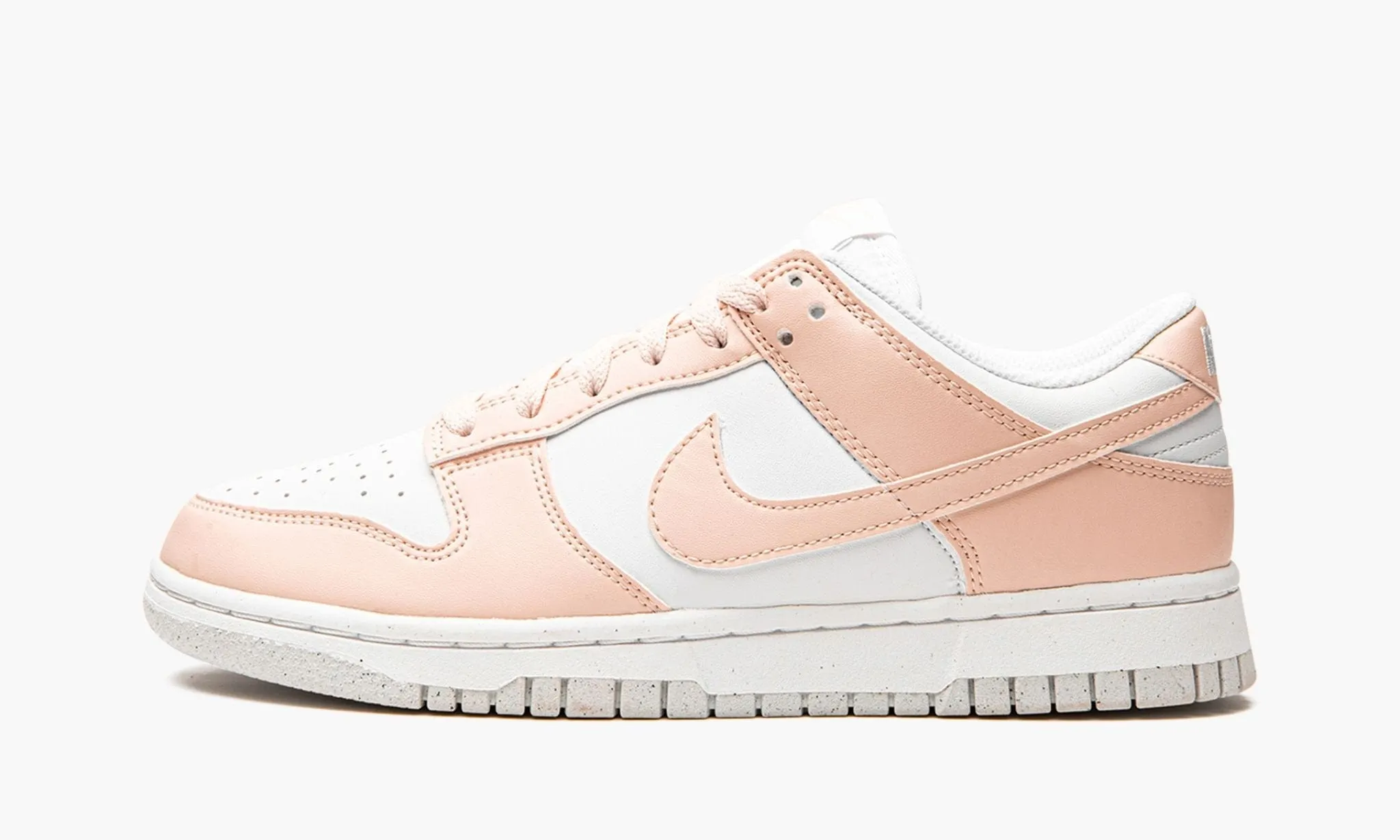 NIKE DUNK LOW NEXT NATURE 'WHITE / PALE CORAL' (W)