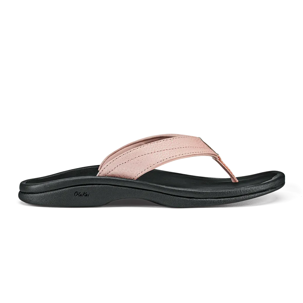 OluKai Women's 'Ohana Sandal/ Petal Pink - Black